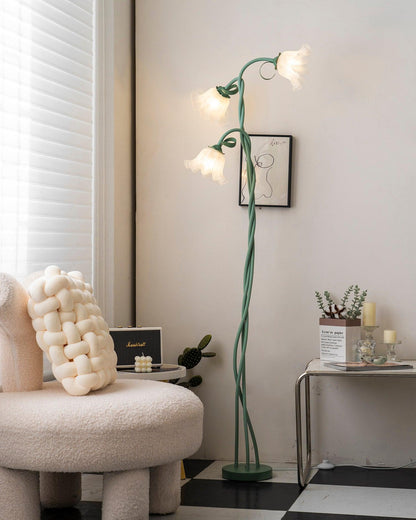 Calla Stehleuchte | LED Stehlampe in Blumenform mit dekorativem Design