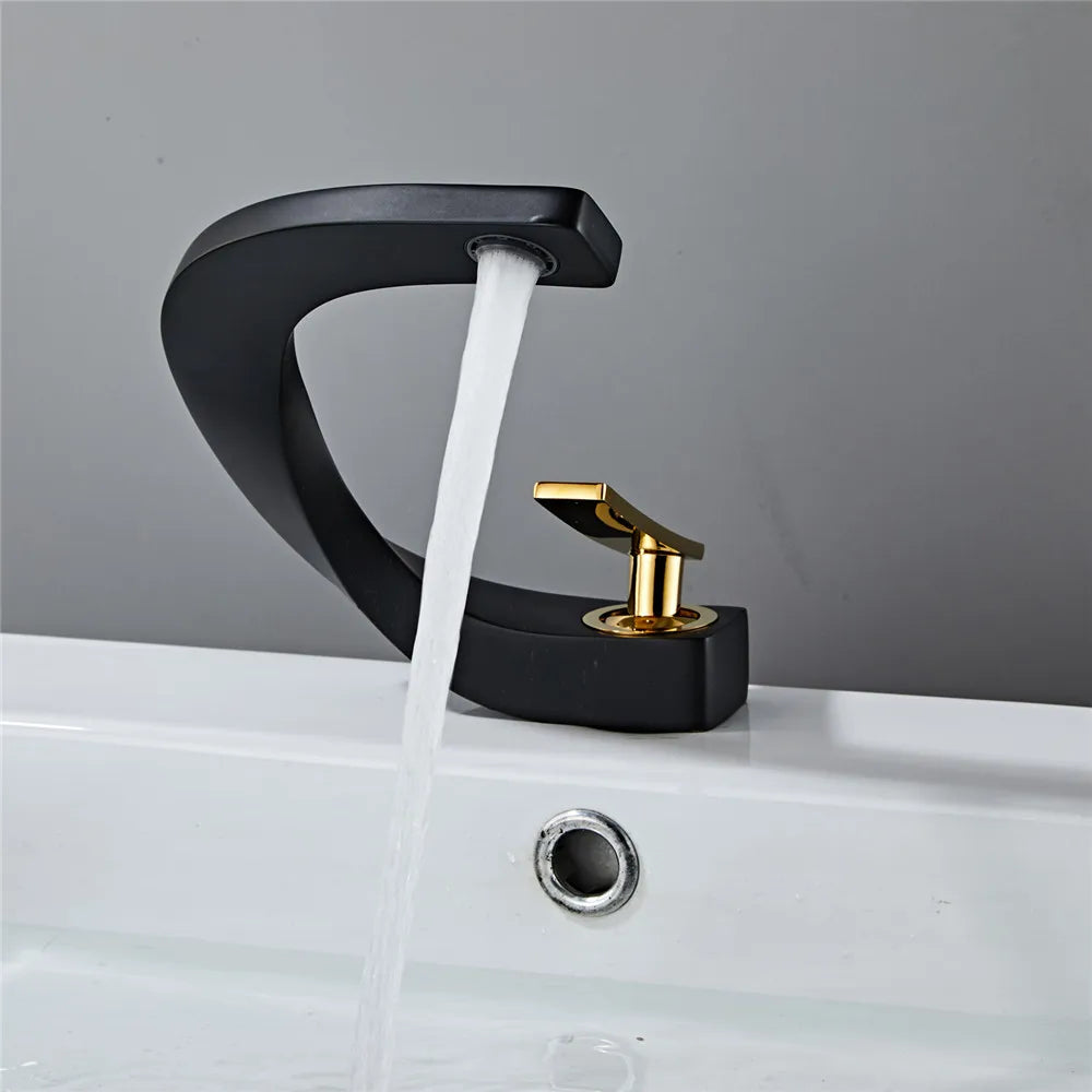 Sivra | Hochwertiger Design-Wasserhahn für moderne Badezimmer
