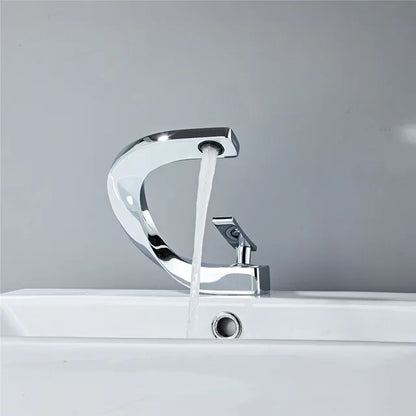 Sivra | Hochwertiger Design-Wasserhahn für moderne Badezimmer