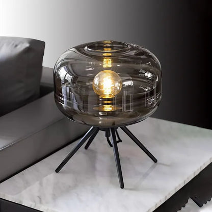 Stella statief tafellamp met glazen kap – modern design en warm licht