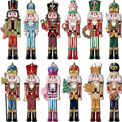 Handgefertigte Nussknacker Figuren | 12er Set Holzornamente für Weihnachtsbaum & Festliche Deko