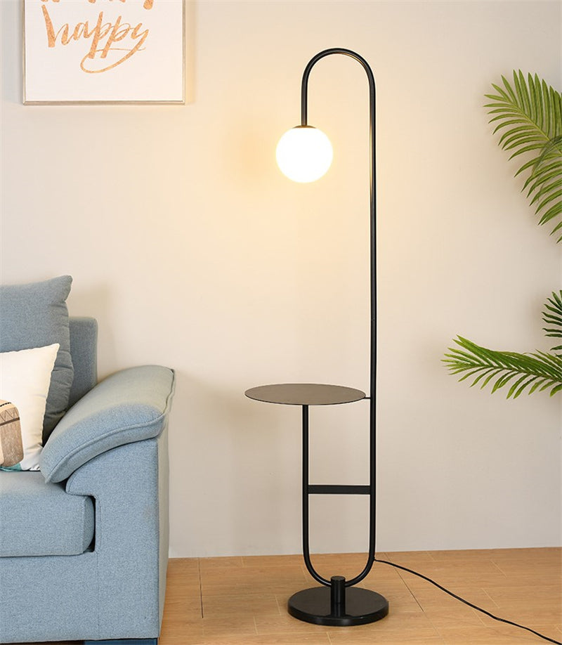Oranthe Luno | LED‑Stehleuchte im nordischen Stil mit integriertem Beistelltisch