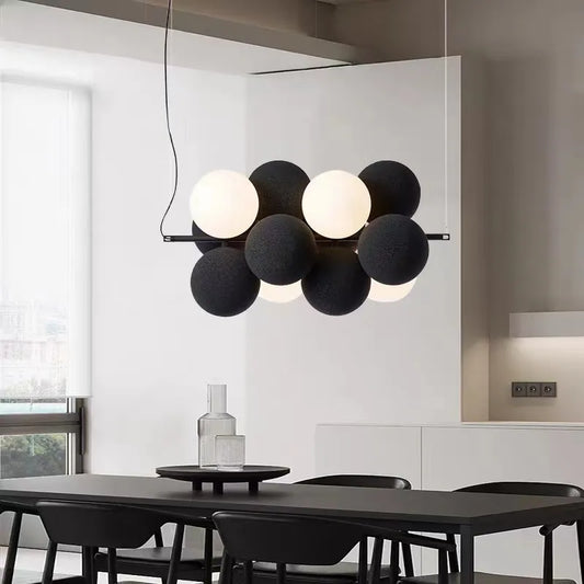 Holly LED-Pendelleuchte – Moderne Kugelleuchte mit skulpturalem Design für Esszimmer und Wohnzimmer