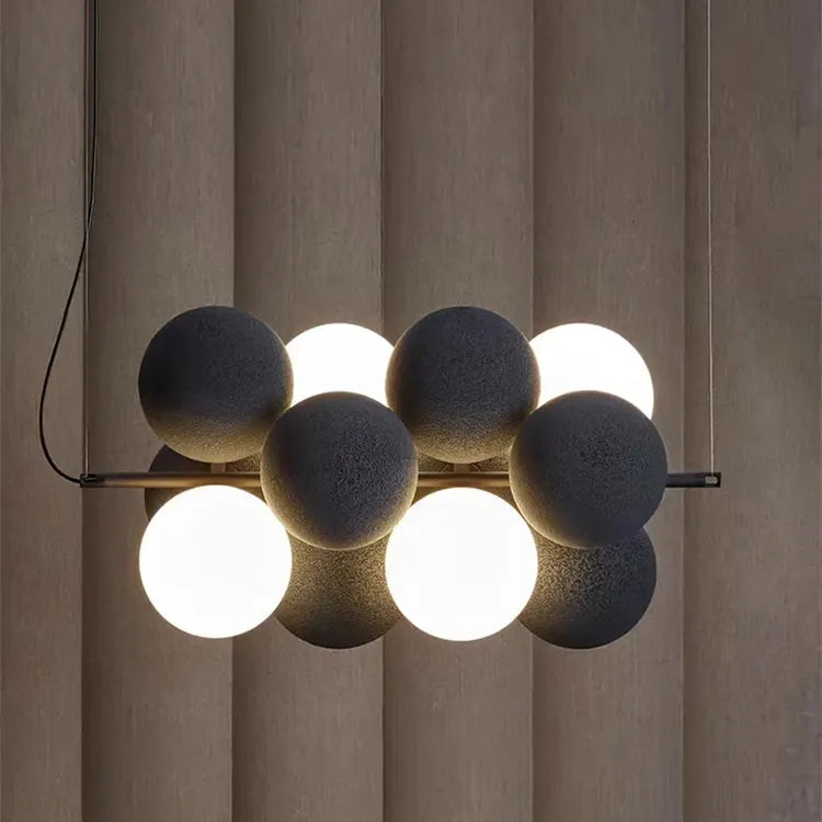 Holly LED-Pendelleuchte – Moderne Kugelleuchte mit skulpturalem Design für Esszimmer und Wohnzimmer