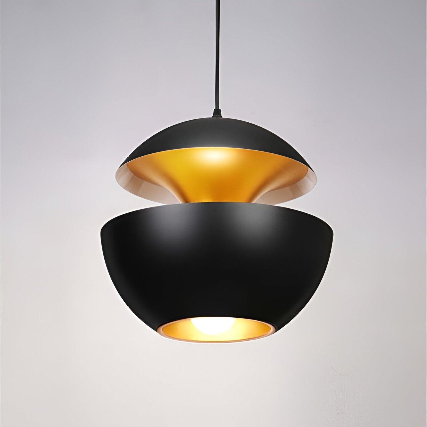 AppleGlow Pendelleuchte – Künstlerische E27 Hängelampe in Schwarz-Weiß mit Sonnendesign