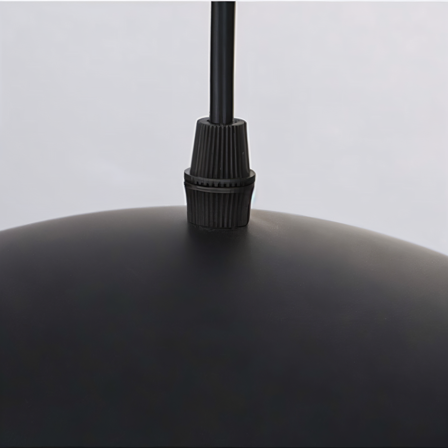 AppleGlow Pendelleuchte – Künstlerische E27 Hängelampe in Schwarz-Weiß mit Sonnendesign