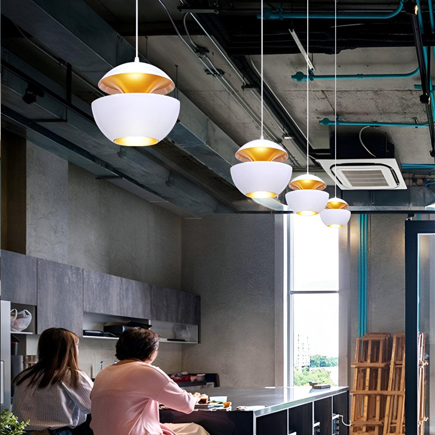 AppleGlow Pendelleuchte – Künstlerische E27 Hängelampe in Schwarz-Weiß mit Sonnendesign