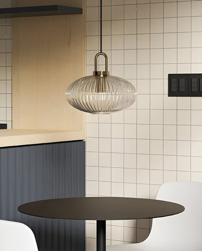 ClaChic lamp | Noordse hanglamp van glas, geribbeld ontwerp in wit & goud