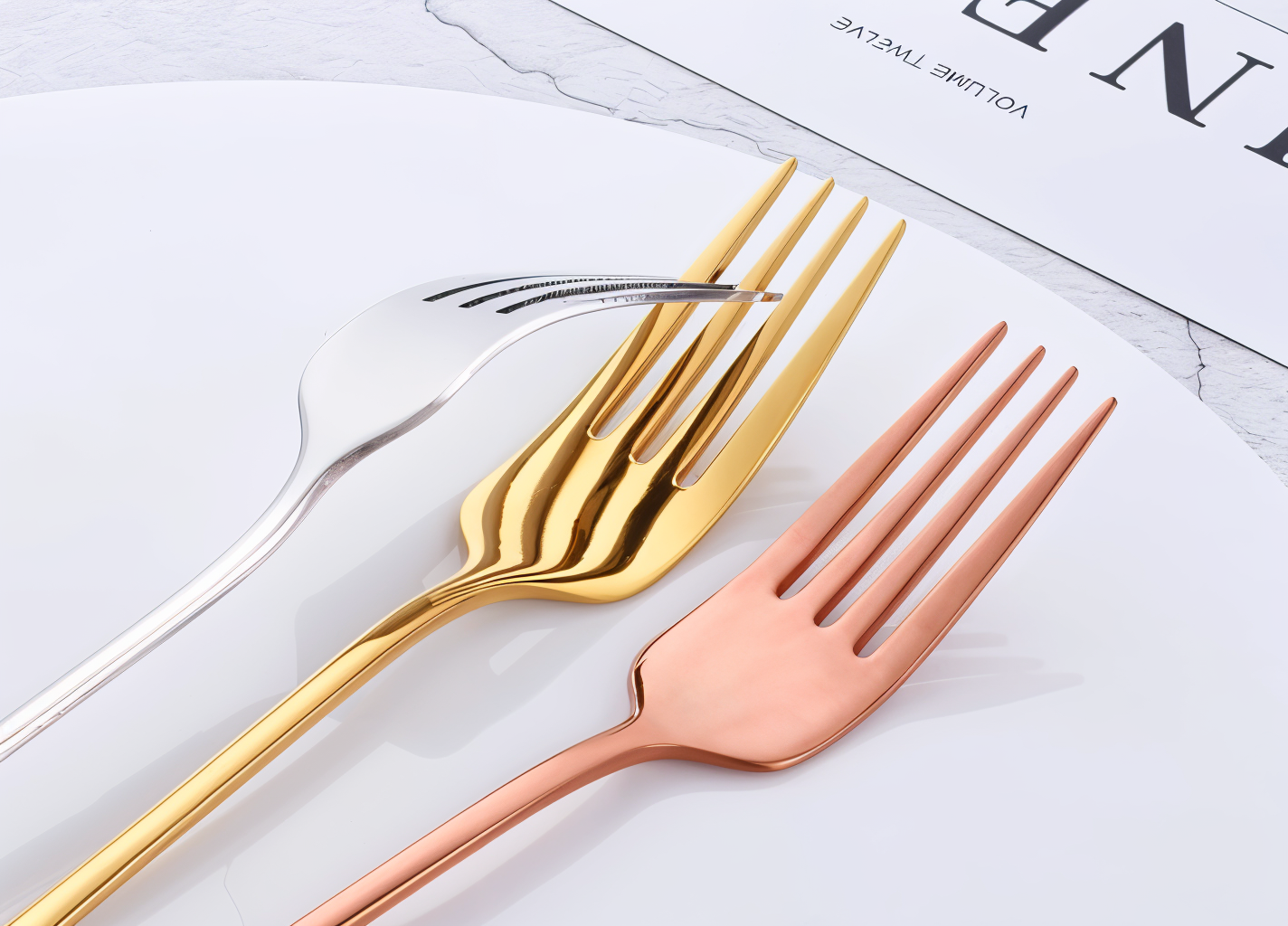 Liora Forks | 4-teiliges Edelstahl-Gabelset in Regenbogenoptik