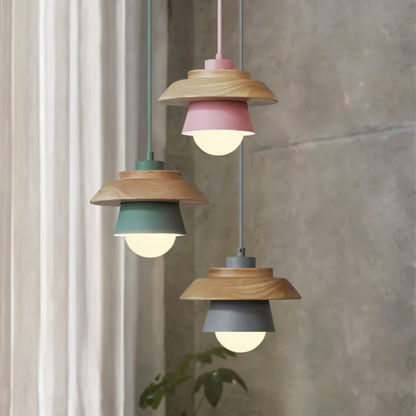 ScandiGlow Pendelleuchte – Nordische LED Hängelampe aus Holz & Metall im Macaron-Design
