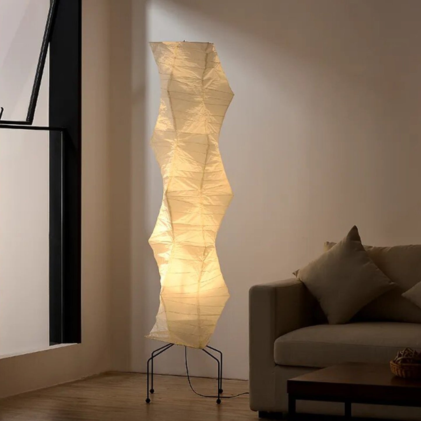 Yunari Flow | Bodenlampe aus Reispapier im japanischen Wabi-Sabi-Stil