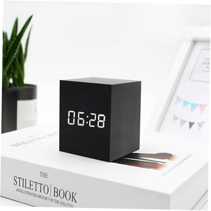 TimeCube Mini | LED-Digitalwecker mit kompaktem Design für moderne Wohnräume