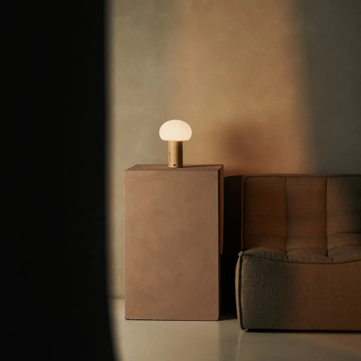 Lumari Senso | Dimmbarer Tischleuchte aus Holz und Glas mit Akku