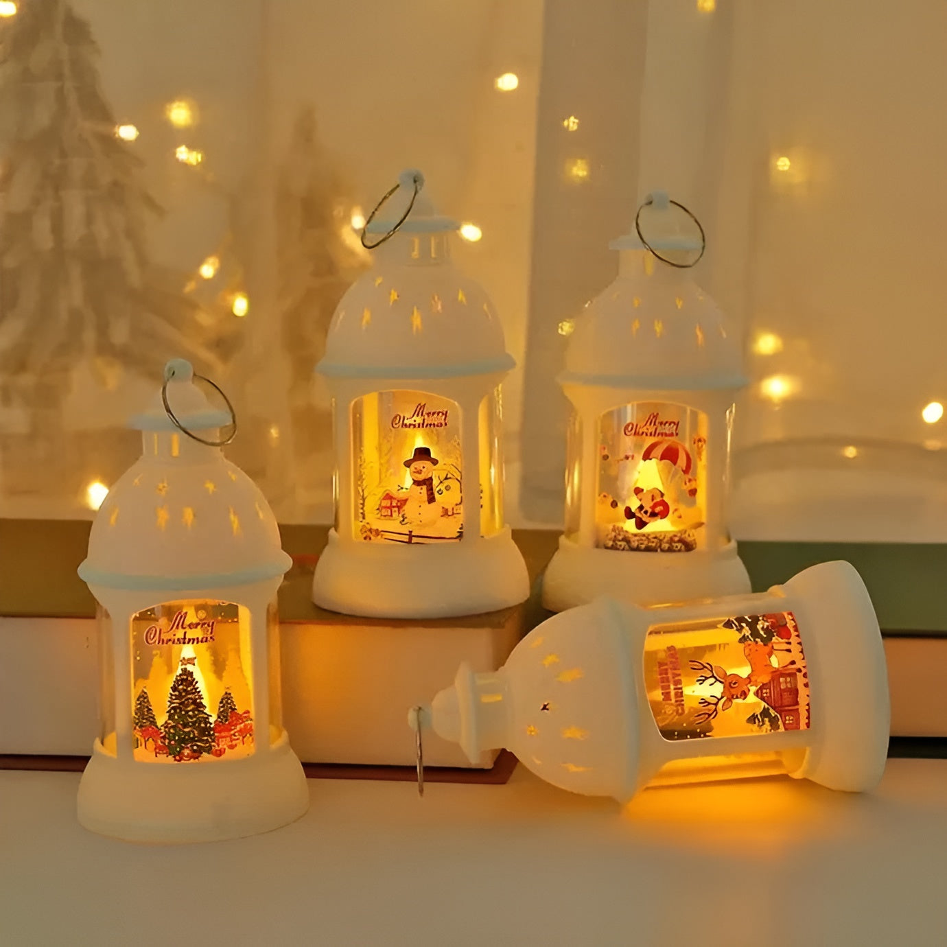 LED Weihnachtslaterne | Festliche Dekoration mit Warmweißem Licht | Weihnachtsmann, Schneemann & Rentier Motive