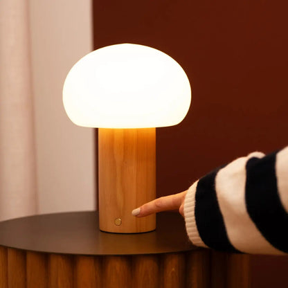 Lumari Senso | Dimmbarer Tischleuchte aus Holz und Glas mit Akku
