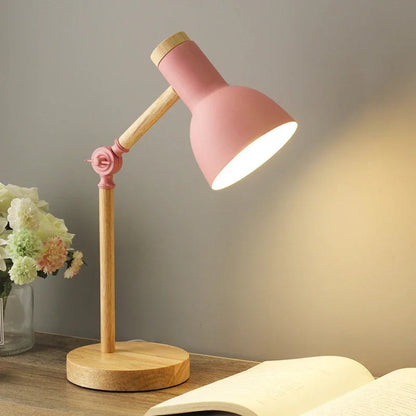 Lumoa Ark | Verstellbare Tischlampe aus Holz im skandinavischen Design