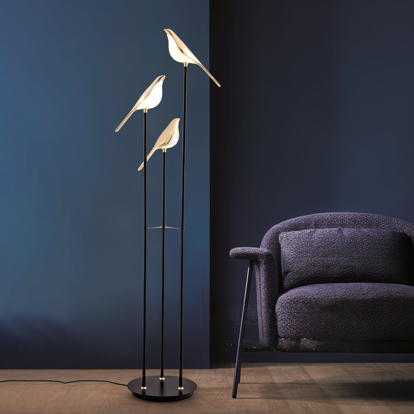 Aurevo Perch | LED-Stehleuchte mit dekorativem Vogelmotiv