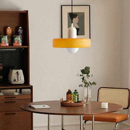 Lunari Halo | Hängeleuchte aus farbigem Glas im Bauhaus-Stil