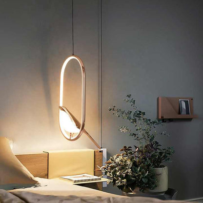 Aviora | Pendelleuchte mit goldenem Vogel und LED-Licht