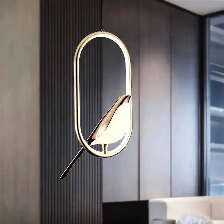 Aviora | Pendelleuchte mit goldenem Vogel und LED-Licht