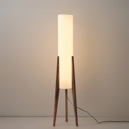 Lunara | Massivholz-Stehlampe aus Walnuss mit LED-Licht