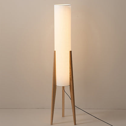 Lunara | Massivholz-Stehlampe aus Walnuss mit LED-Licht
