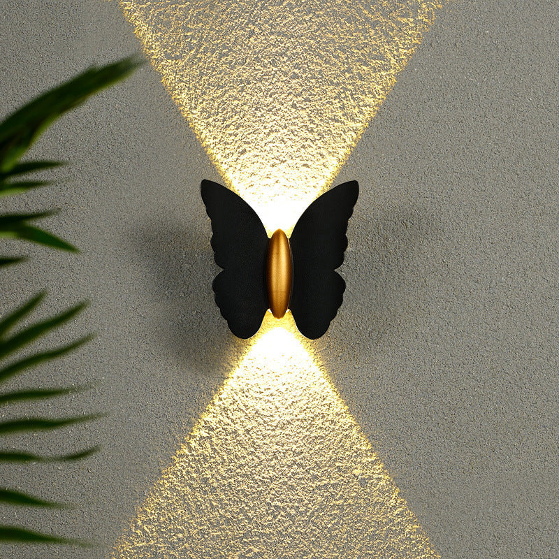 Butterfly Außenwandleuchte – warmes Licht mit eleganter Schmetterlings-Form