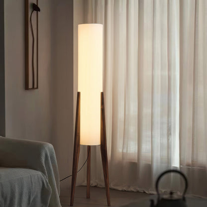 Lunara | Massivholz-Stehlampe aus Walnuss mit LED-Licht