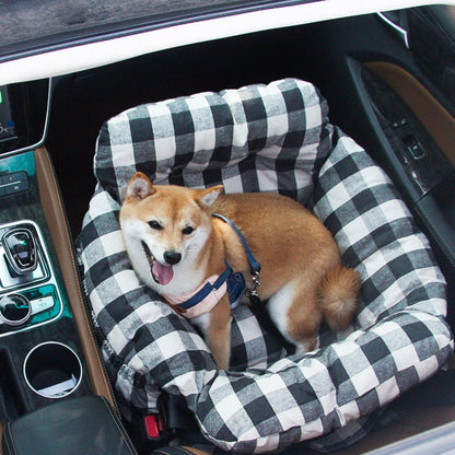 PawVoyage™ Luxus Hundebett fürs Auto | Sicher & Bequem | Waschbar | Mit Seitentaschen | Größen M & L
