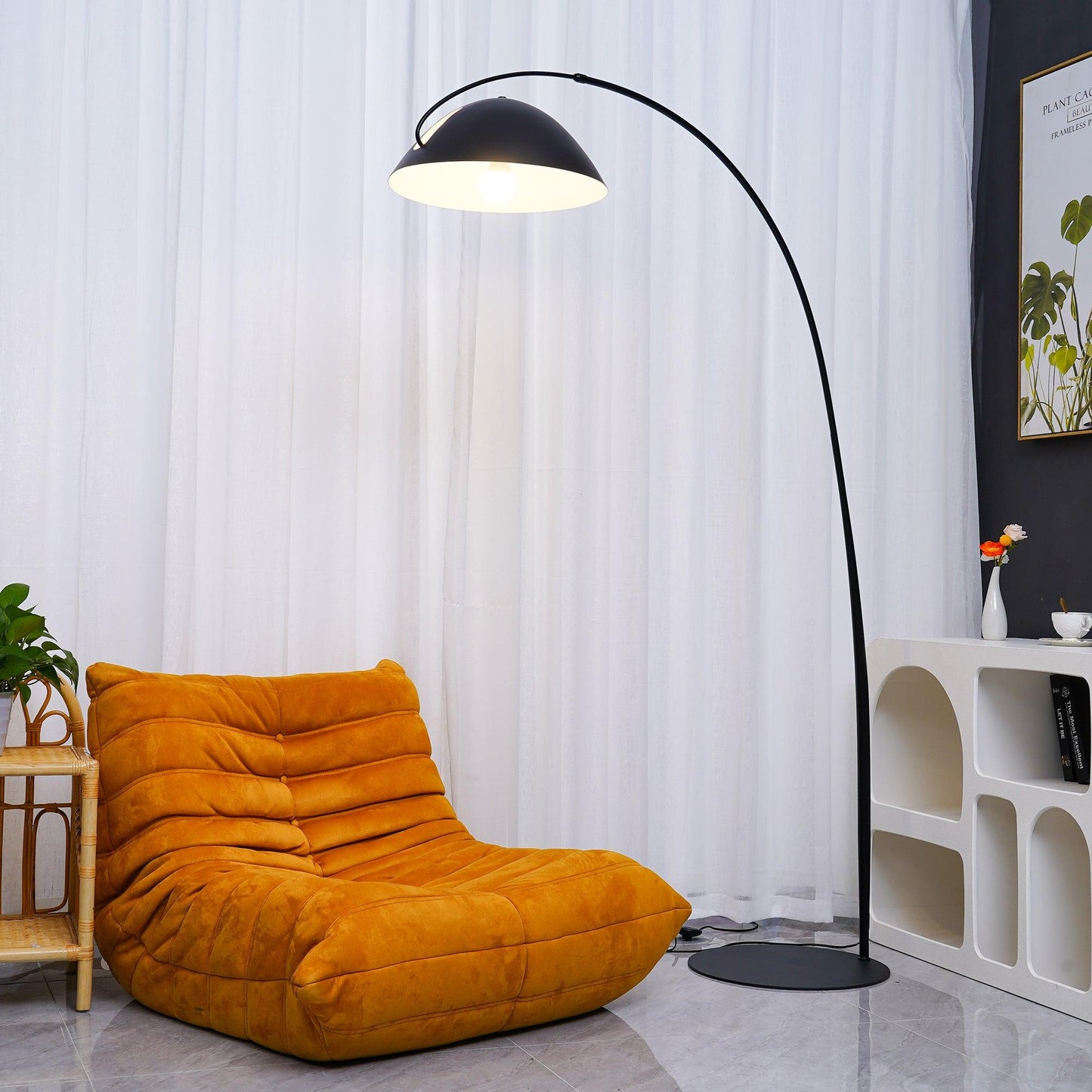 Verano Arc | LED-Stehleuchte mit geschwungenem Bogen-Design