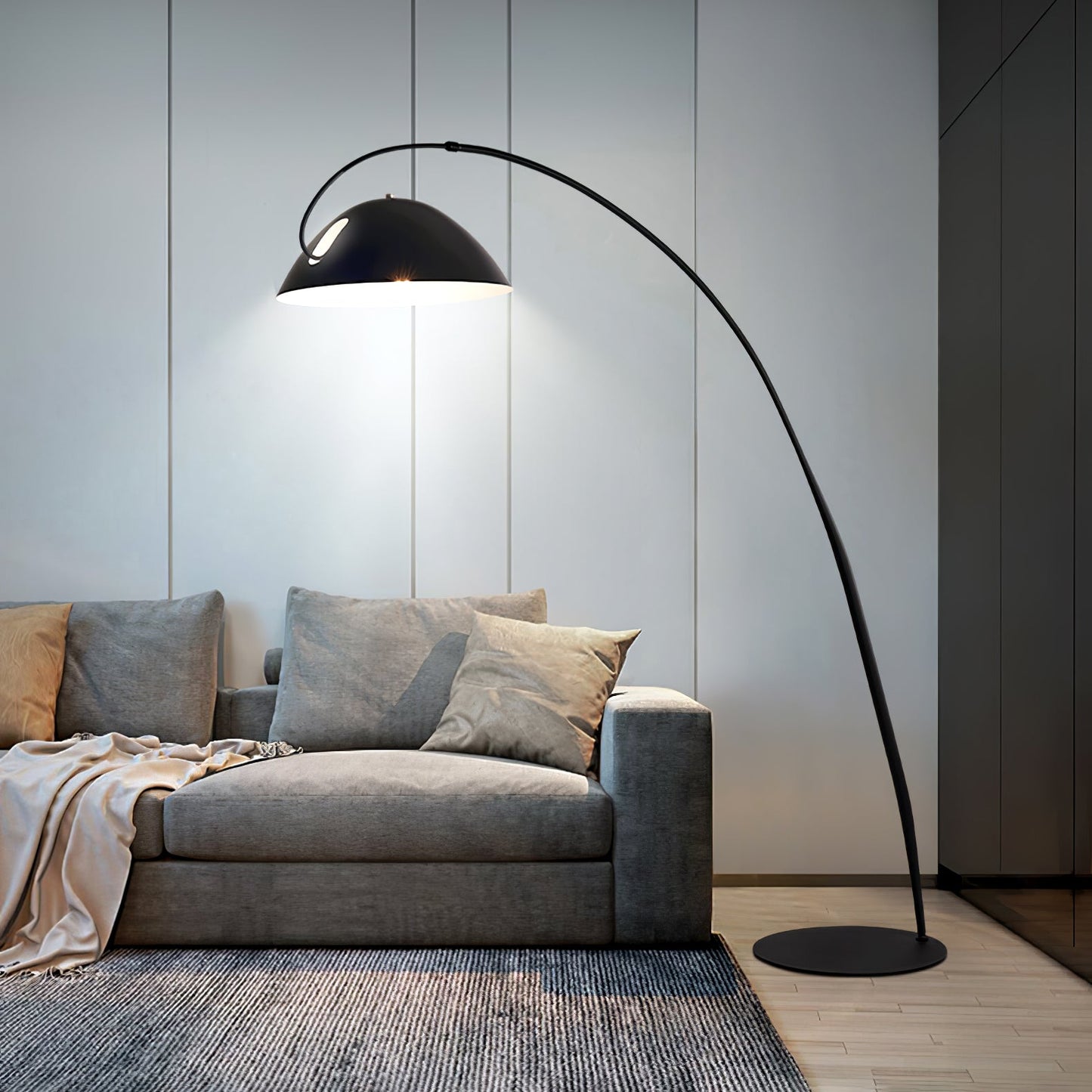 Verano Arc | LED-Stehleuchte mit geschwungenem Bogen-Design
