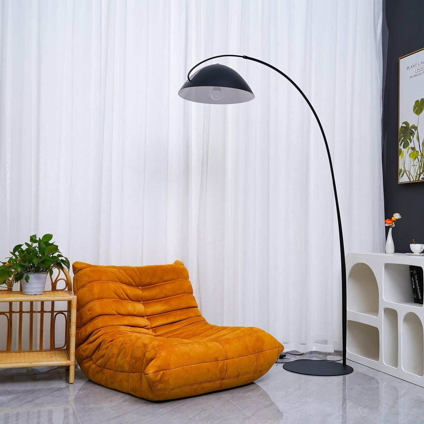 Verano Arc | LED-Stehleuchte mit geschwungenem Bogen-Design
