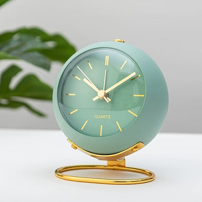 Buzzley – Retro Analoger Wecker mit Lautlosem Uhrwerk