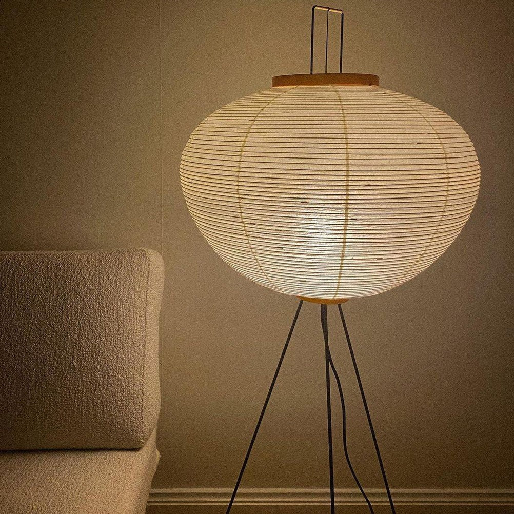 Lunora Haze | Skulpturale Stehlampe aus Reispapier im Japandi-Stil