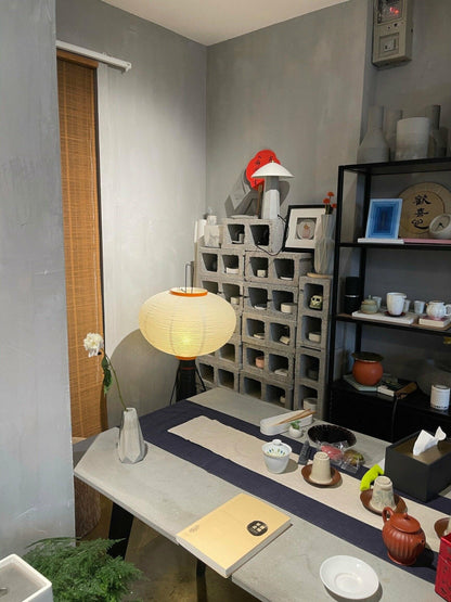 Lunora Haze | Skulpturale Stehlampe aus Reispapier im Japandi-Stil