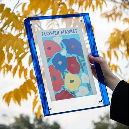 KlaraFrame Mini | Transparenter Acryl-Fotorahmen mit Standfuß für Schreibtisch & Regal