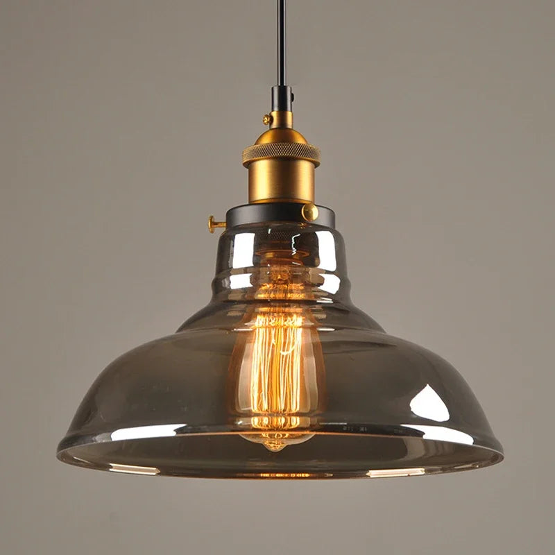 Elliot Retro-Pendelleuchte – Vintage Hängeleuchte mit rauchgrauem Glasschirm