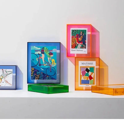 KlaraFrame Mini | Transparenter Acryl-Fotorahmen mit Standfuß für Schreibtisch & Regal