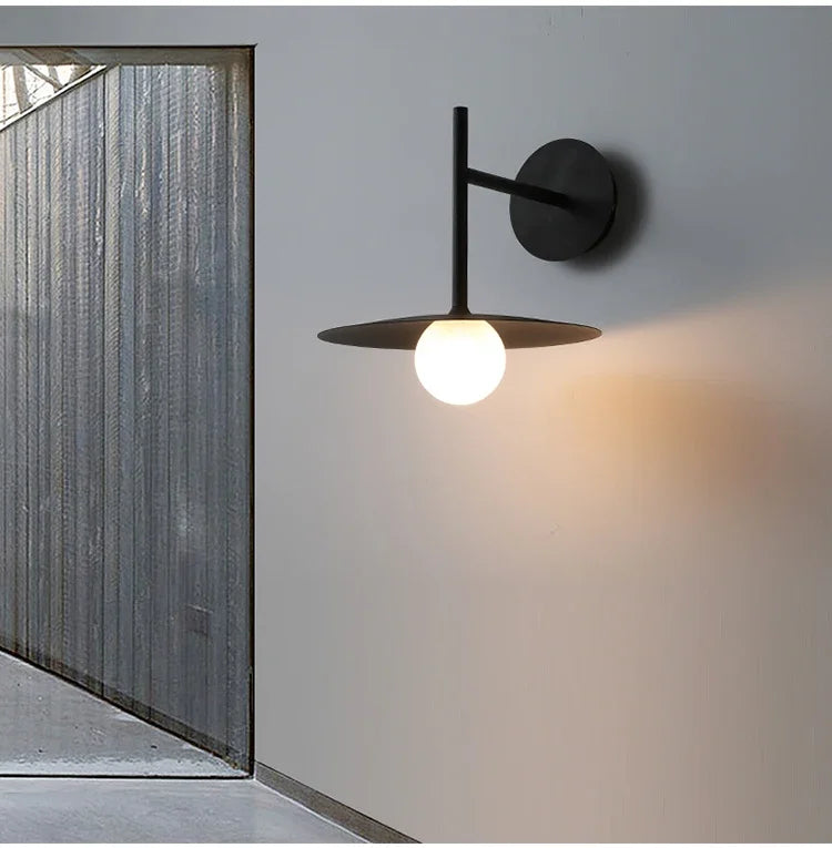 Moderne draaibare LED-wandlamp Aralyn – Minimalistisch ontwerp in zwart
