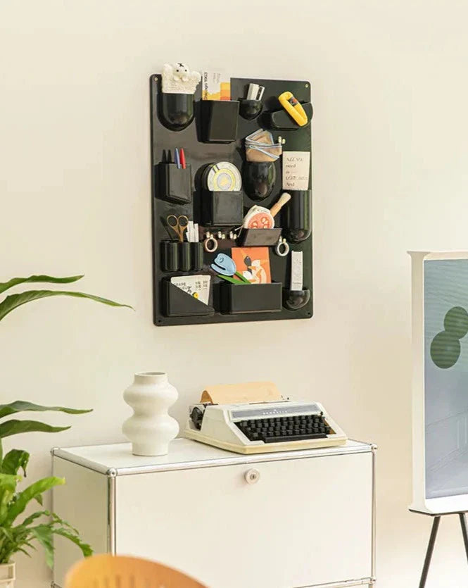 Lunorik Color | Wandregal im Retro-Stil mit farbigen Ablagen