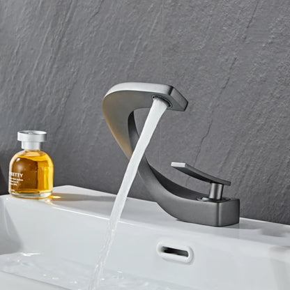 Sivra | Hochwertiger Design-Wasserhahn für moderne Badezimmer