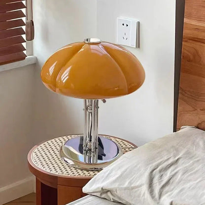 Luminarae | Moderne Tischlampe im mittelalterlich inspirierten Kunstdesign