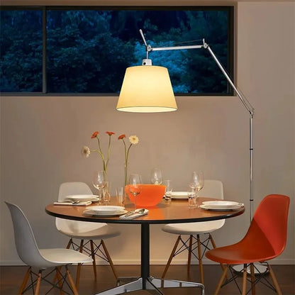 Selinara | Stehlampe mit langer Schwenkarm im Koreanischen Designstil
