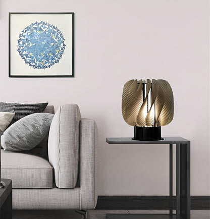 Moderne, elegante LED-Tischlampe im minimalistischen Design aus Aluminium