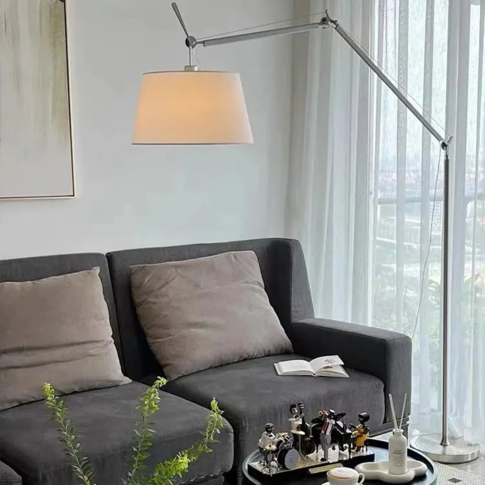 Selinara | Stehlampe mit langer Schwenkarm im Koreanischen Designstil