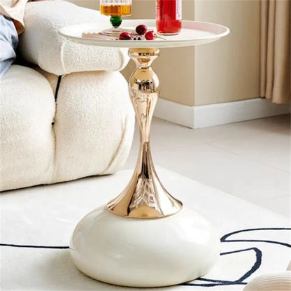 Auranelle | Runde Design-Beistelltisch im hellen italienischen Luxusstil