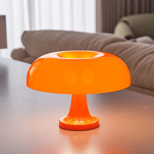 Lumira Sienna | Dimm­bare LED Tischlampe im Bauhaus-Stil