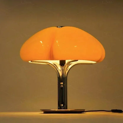 Luminarae | Moderne Tischlampe im mittelalterlich inspirierten Kunstdesign