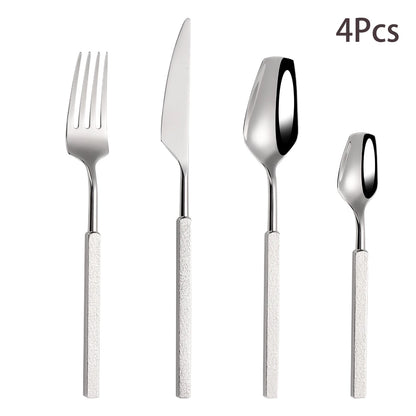 Varlund | 4-teiliges Besteckset aus Edelstahl mit Hammerschlag-Design