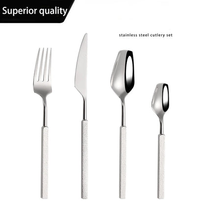 Varlund | 4-teiliges Besteckset aus Edelstahl mit Hammerschlag-Design